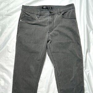 Travis Mathew Jeans Mens 30 Charcoal Stretch Legacy Featherweight Straight